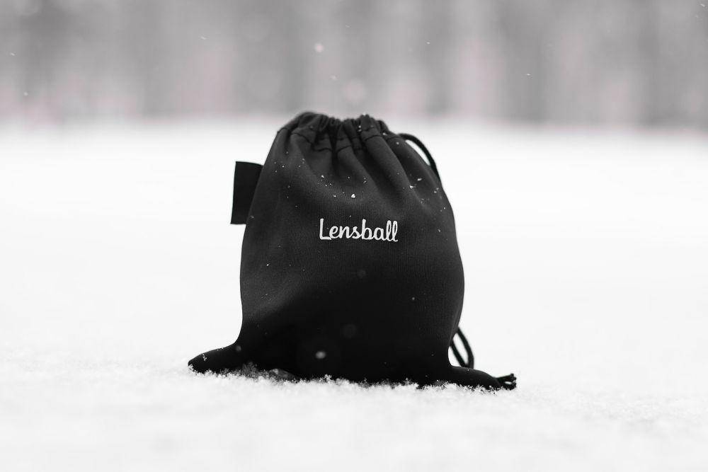 Ilustrasi laundry bag (unsplash.com/Rythik)
