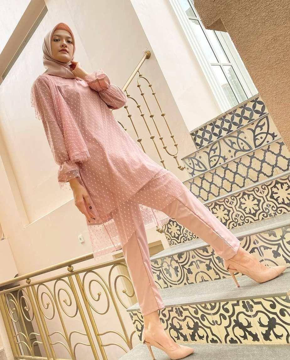 Selebgram Mega Melianty (instagram.com/megamelianty)