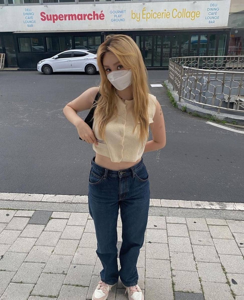 SOLE (instagram.com/sounditsme)