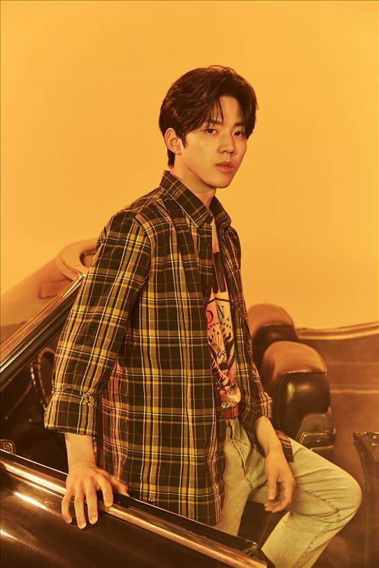 Dowoon Day6  (day6.jype.com)