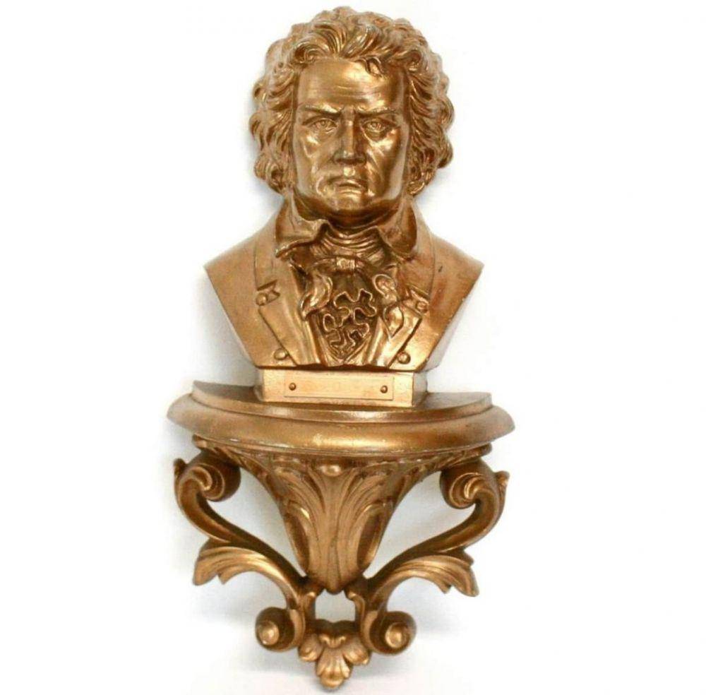 Beethoven Bust (Instagram.com/midasmenagerie)