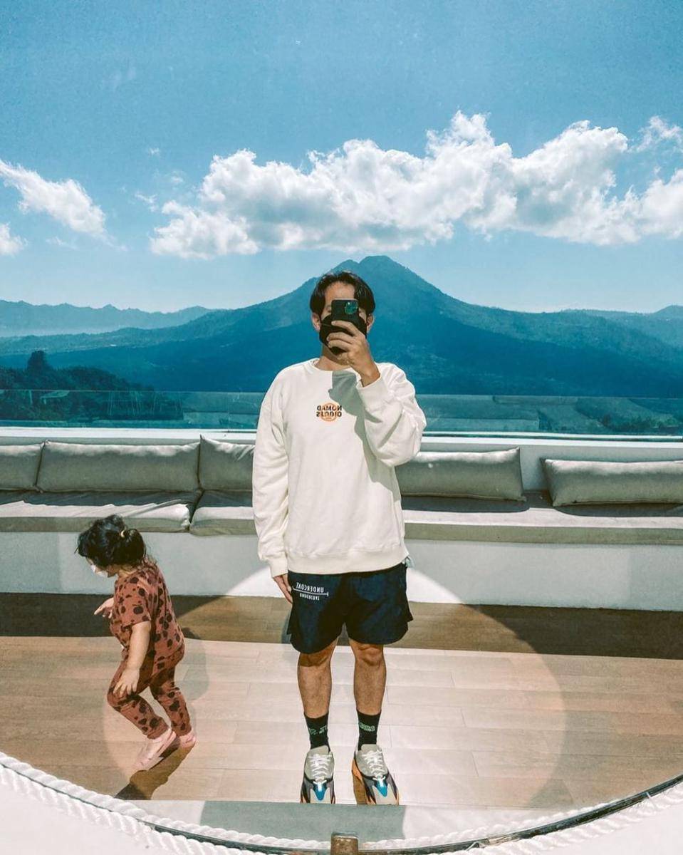 Tarra Budiman dan anak (instagram.com/tarrabudiman)
