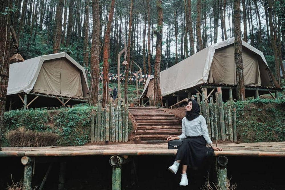ilustrasi glamping (instagram.com/derapertiwi)