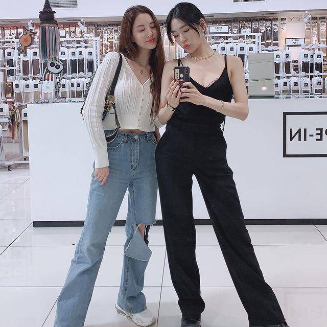 Bawahan jeans ala Seohyun SNSD (instagram.com/seojuhyun_s)