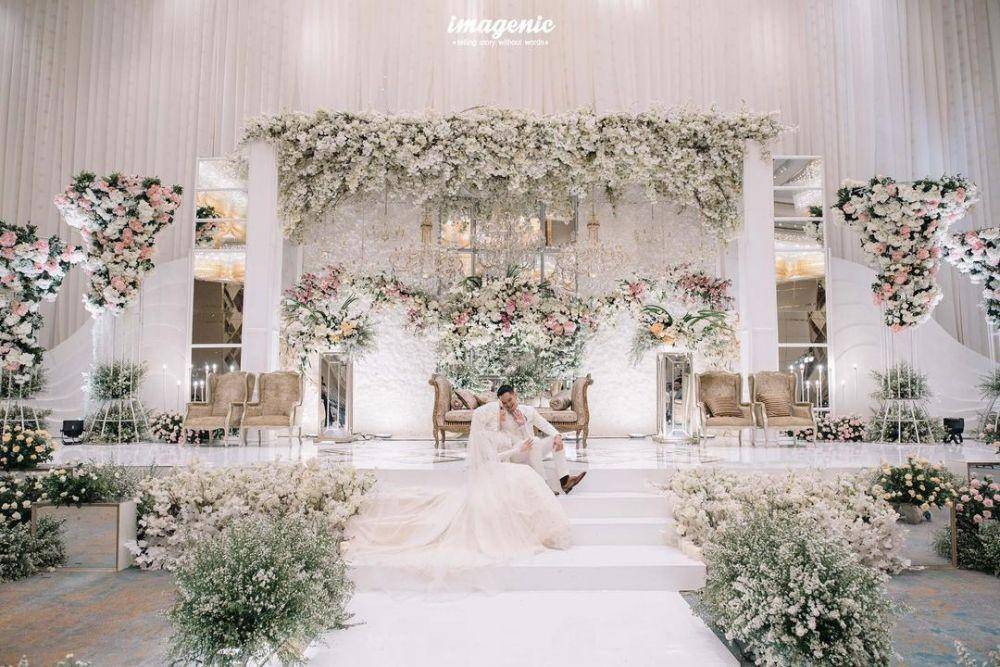 Citra Kirana dan Rezky Adhitya. (Instagram.com/imagenic)