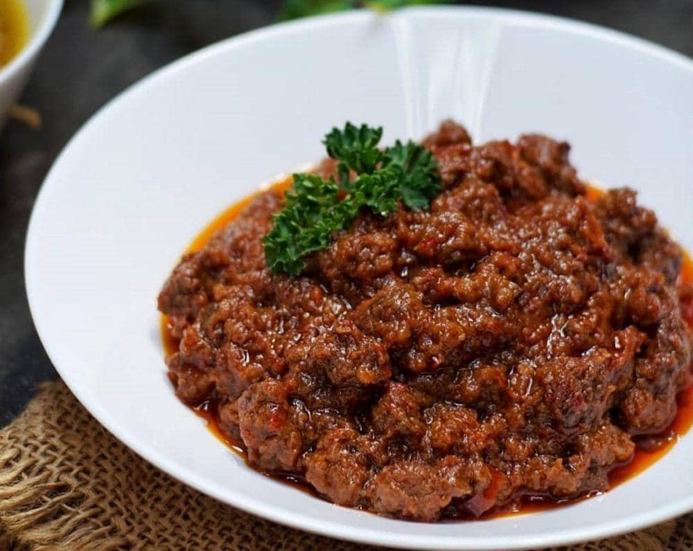 ilustrasi sambal goreng daging (instagram.com/byviszaj)
