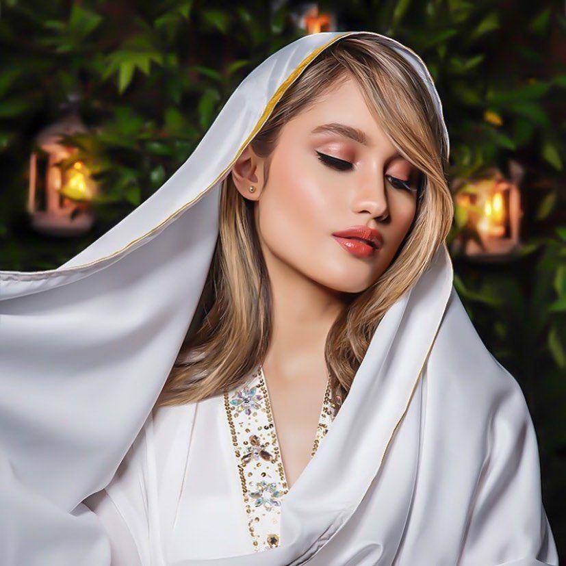 Cinta Laura (instagram.com/claurakiehl)