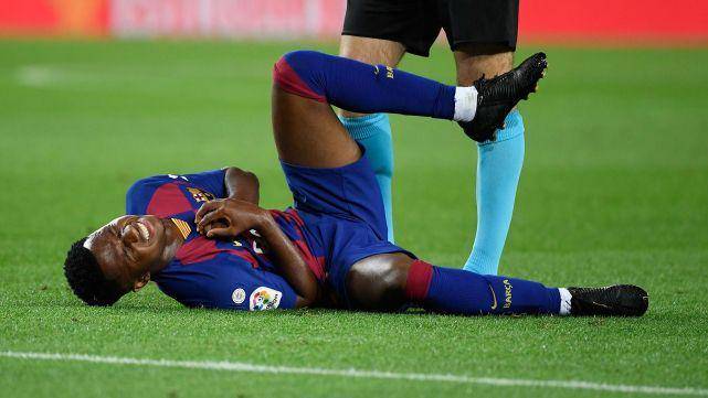 potret Ansu Fati saat mengalami cedera (fcbarcelonanoticias.com)