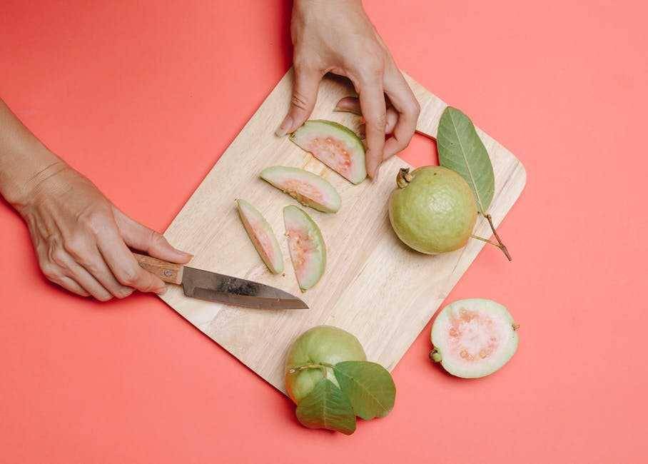 Ilustrasi buah jambu biji (Pexels.com/Any Lane)