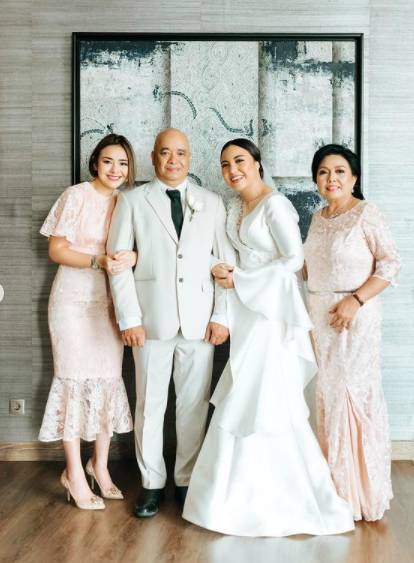 Kenangan keluarga Amanda Manopo (instagram.com/hennymanopolugue)