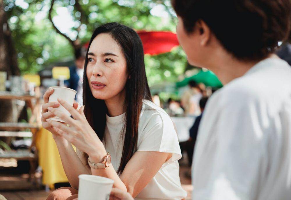 ilustrasi orang yang tidak mendengarkan dengan baik (pexels.com/sam lion)