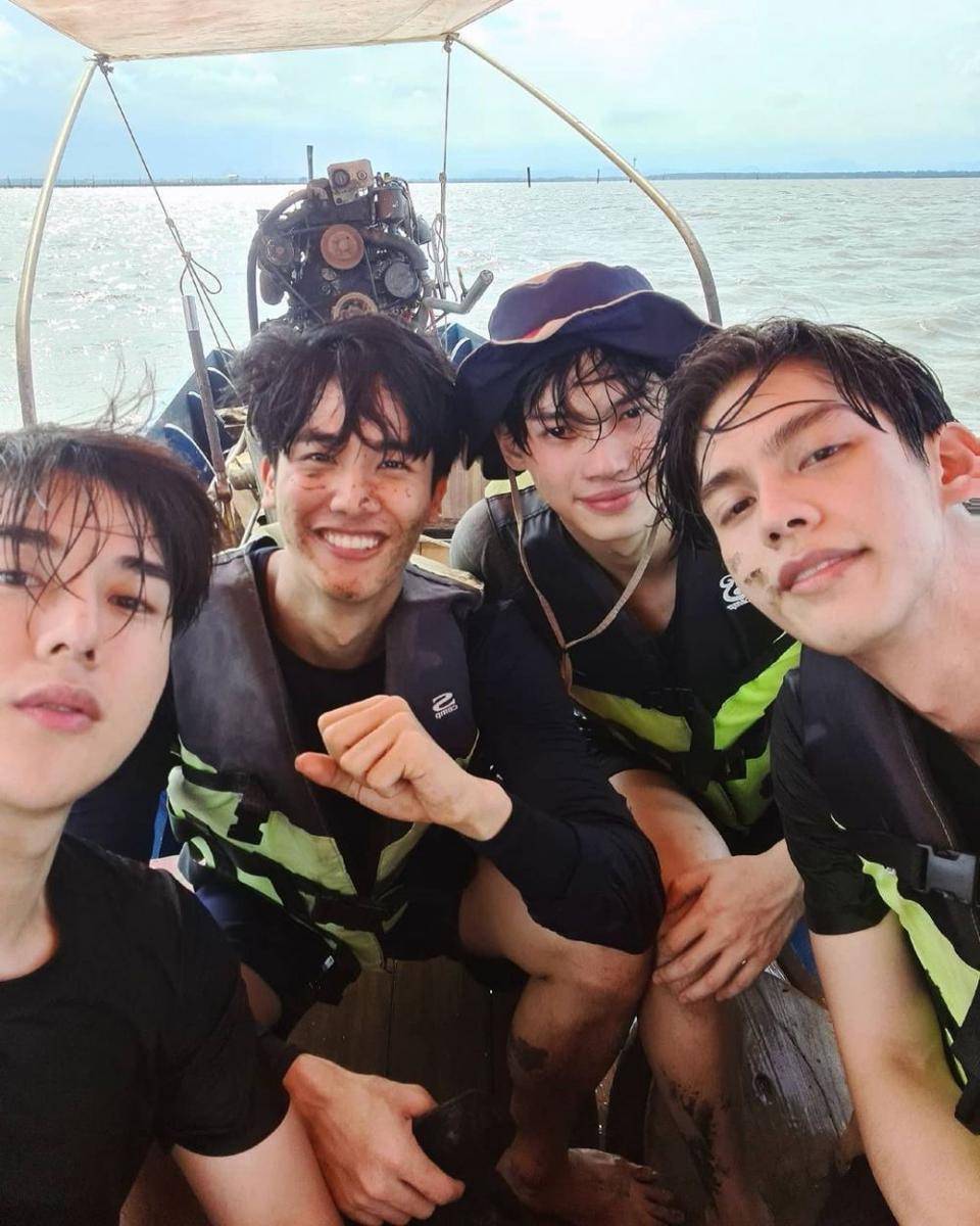Arm Weerayut, Tawan Vihokratana, Win Metawin dan Bright Vachirawit (instagram.com/tawan_v)