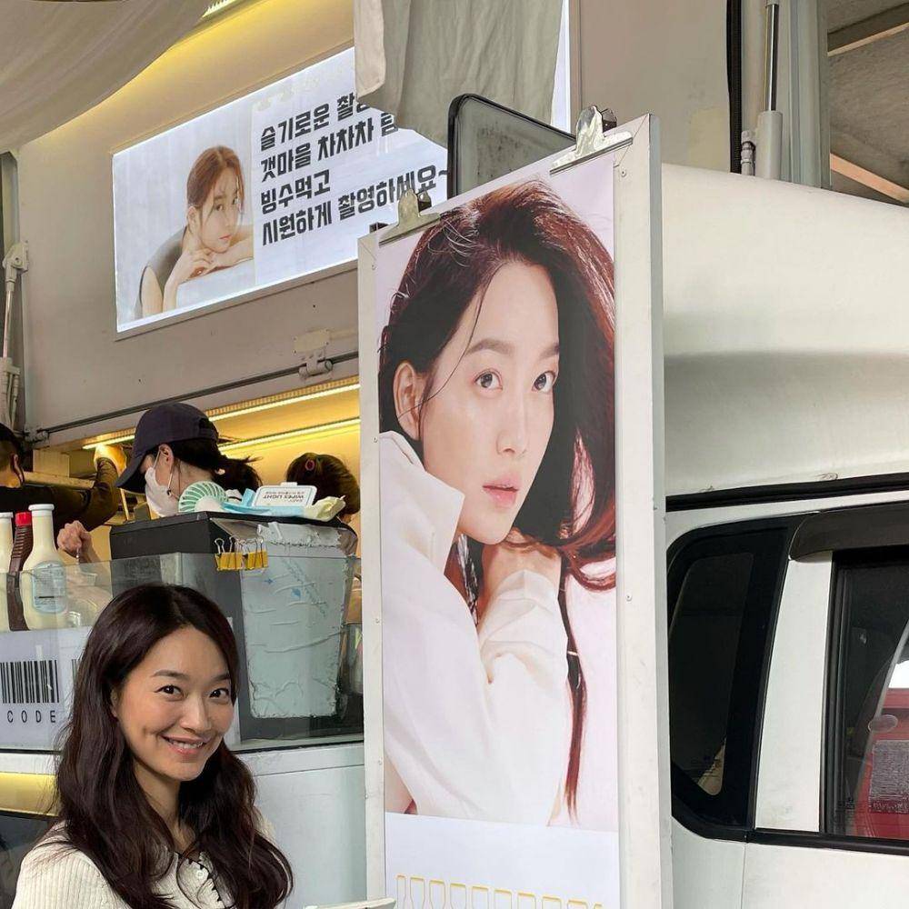 Shin Min Ah (instagram.com/illusomina)