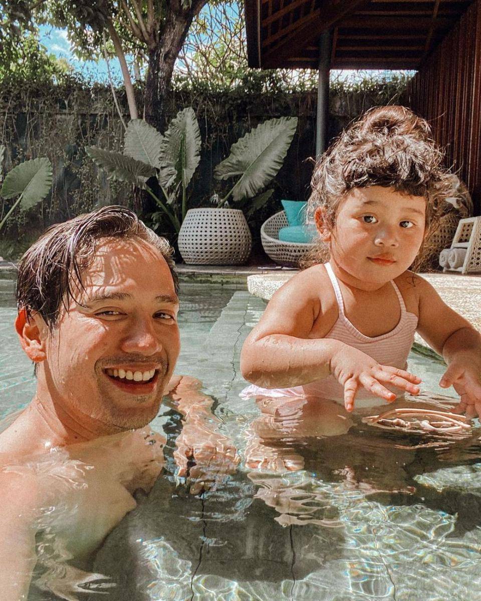 Tarra Budiman dan keluarga (instagram.com/tarrabudiman)