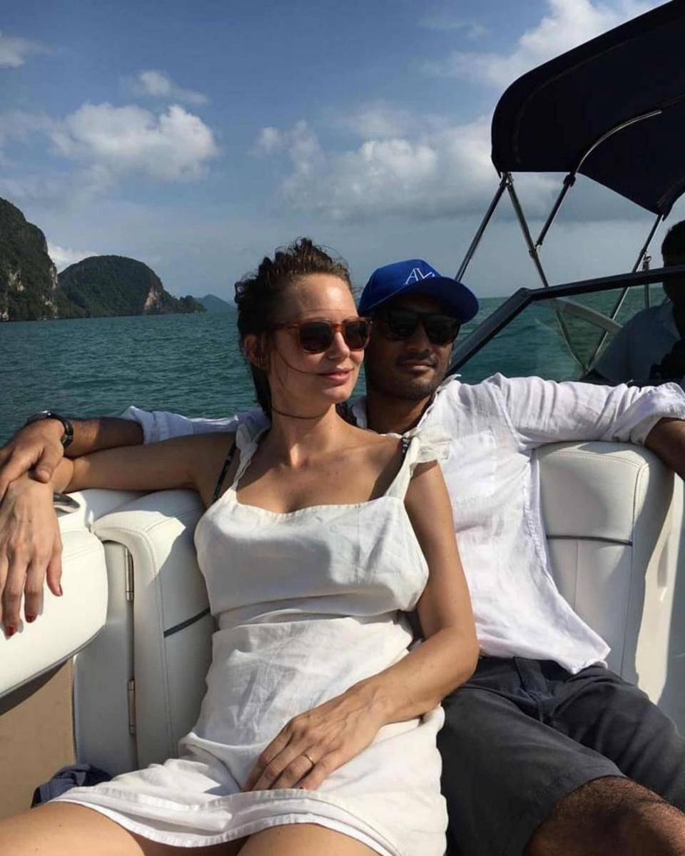 Ario Bayu dan istri (Instagram.com/bayu_ario/)