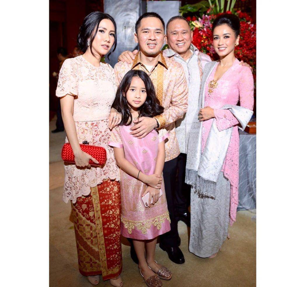 Gaby Bakrie (instagram.com/gabybakrie)