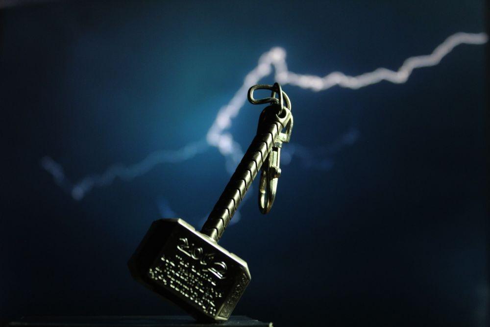 Selain Mjolnir, Ini 10 Senjata Terkuat di Mitologi Nordik