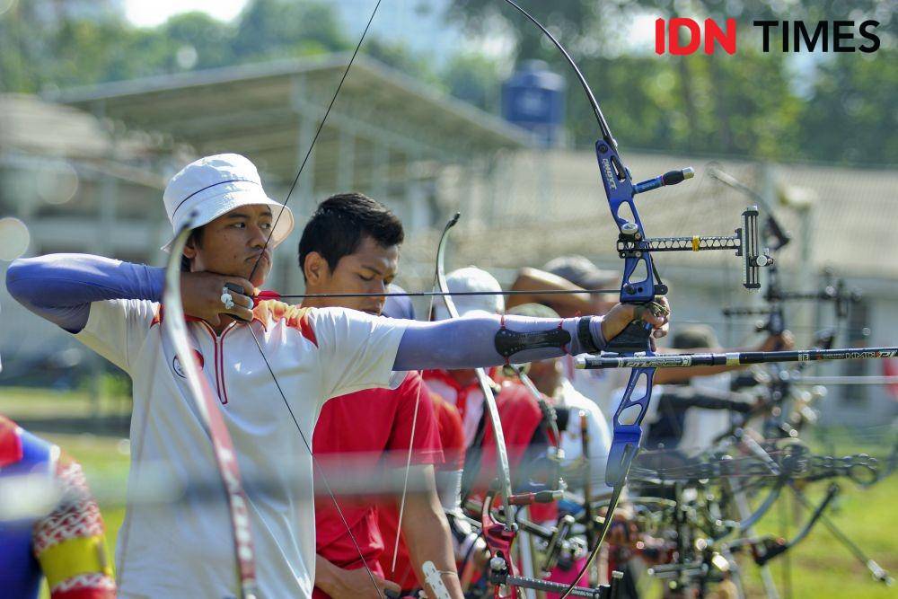 Riau Ega Agatha, Atlet Panahan Indonesia. (IDN Times/Herka Yanis P)