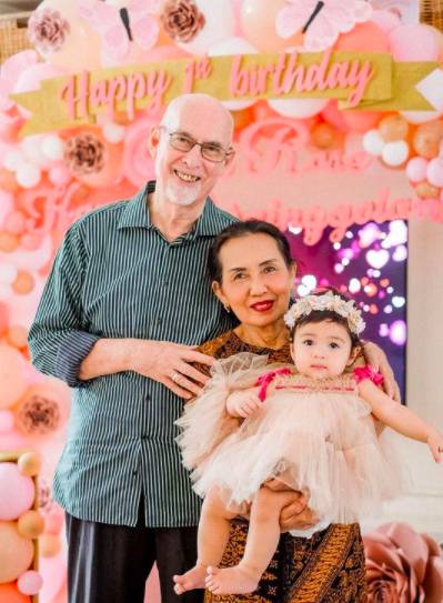 Ulang tahun putri Rianti Cartwright (instagram.com/riantic)