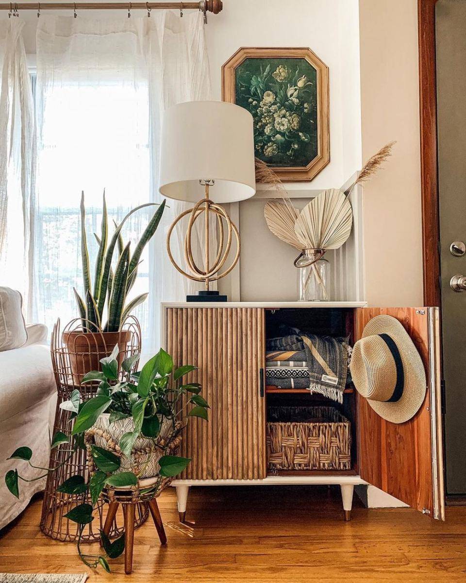 Kabinet upcycle (instagram.com/updatemycape)