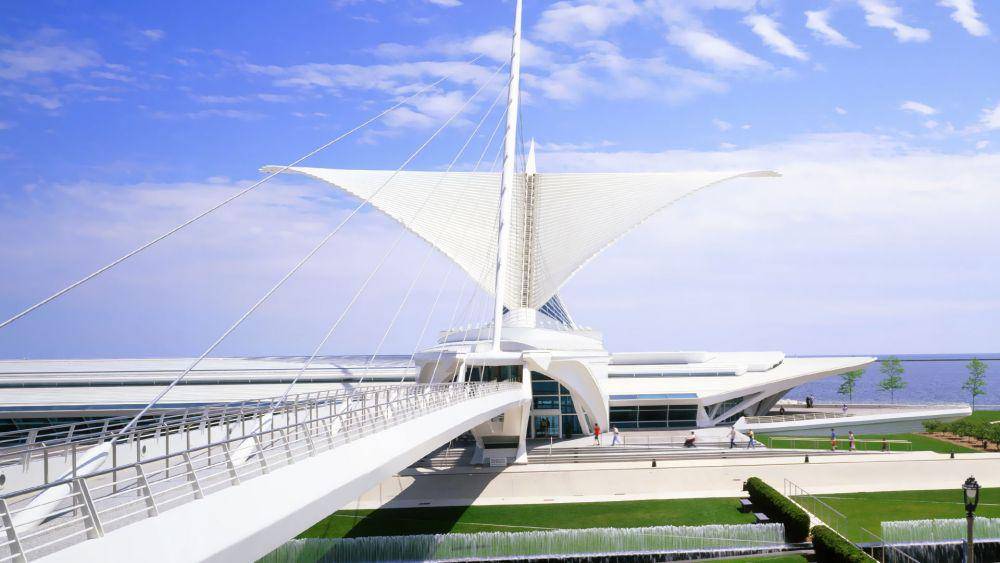 Milwaukee Art Museum (www.visitmilwaukee.org)