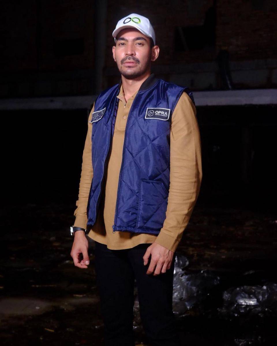 Robby Purba (instagram.com/robbypurba)