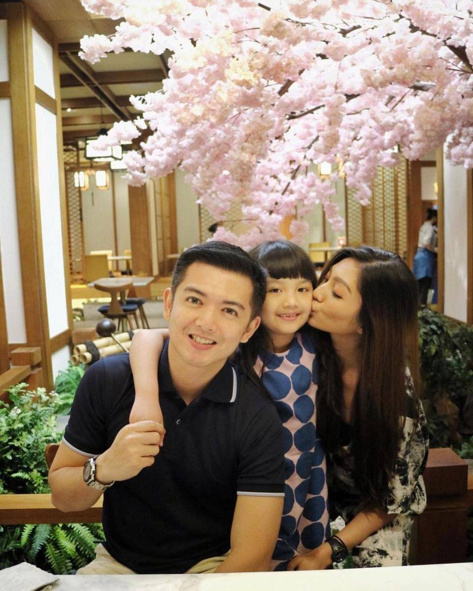 Nicky Tirta bersama Liza Elly dan Ellyna (instagram.com/lizaellyp)