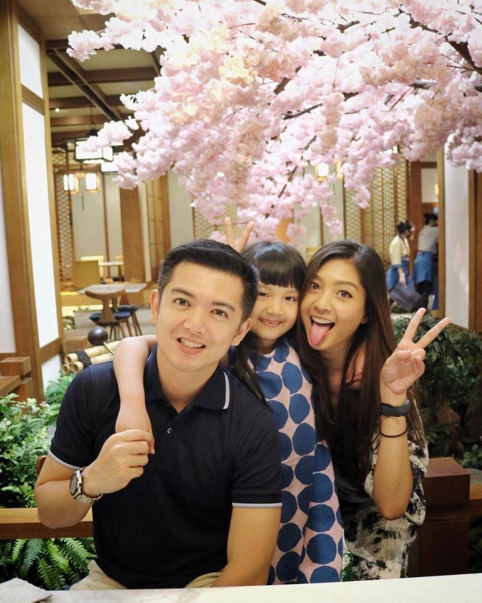 Nicky Tirta bersama Liza Elly dan Ellyna (instagram.com/lizaellyp)