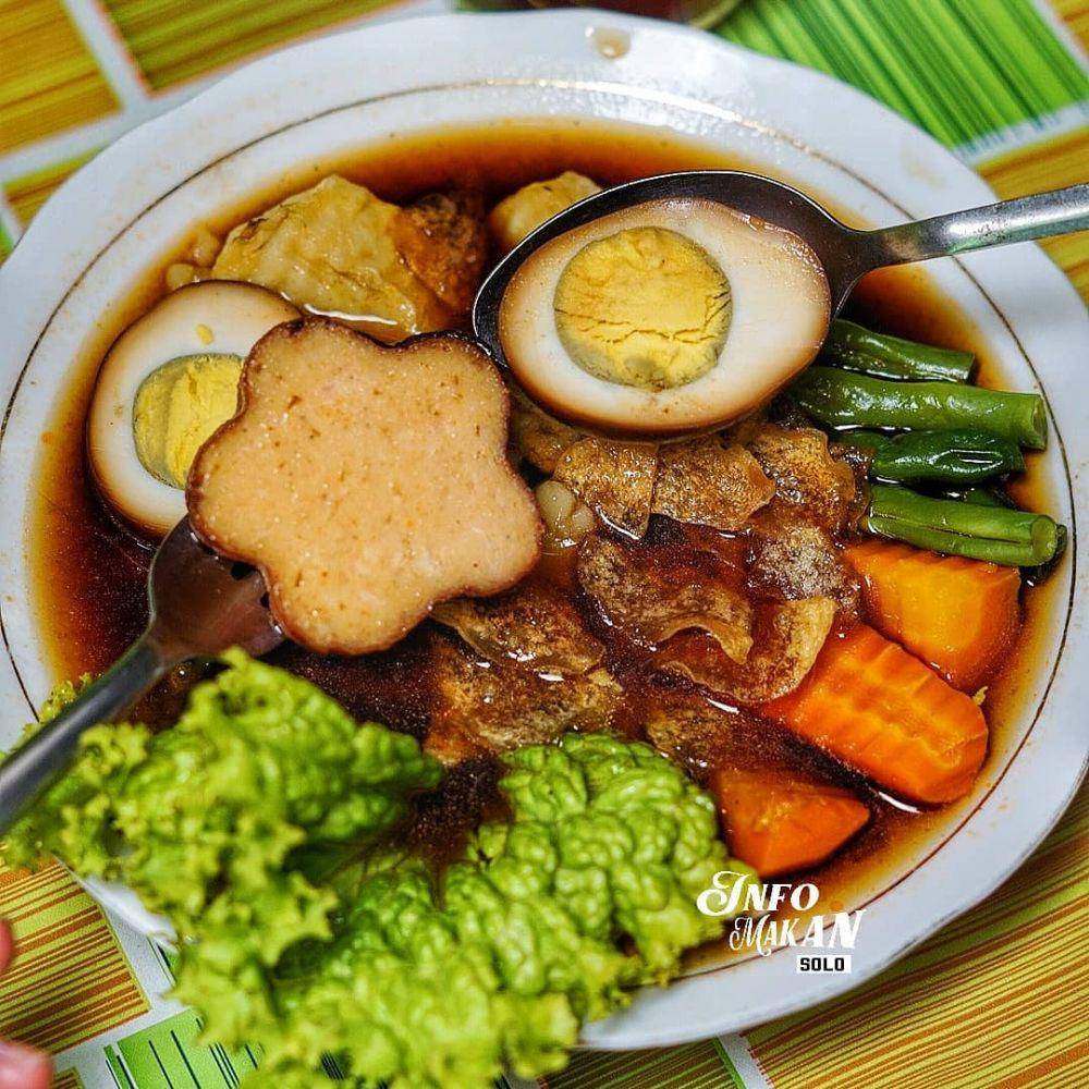 Selat solo (instagram.com/infomakansolo)