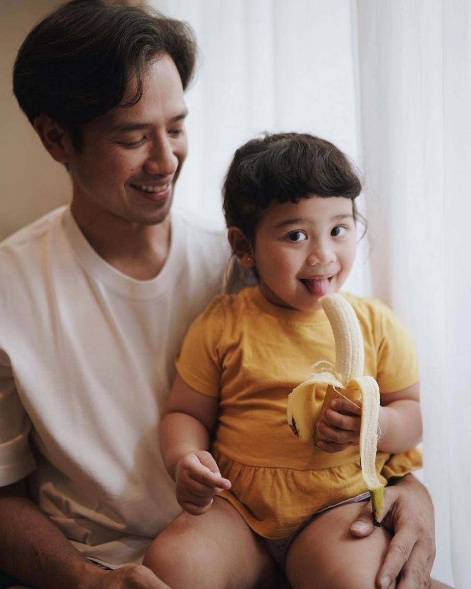 Tarra Budiman dan anak (instagram.com/tarrabudiman)