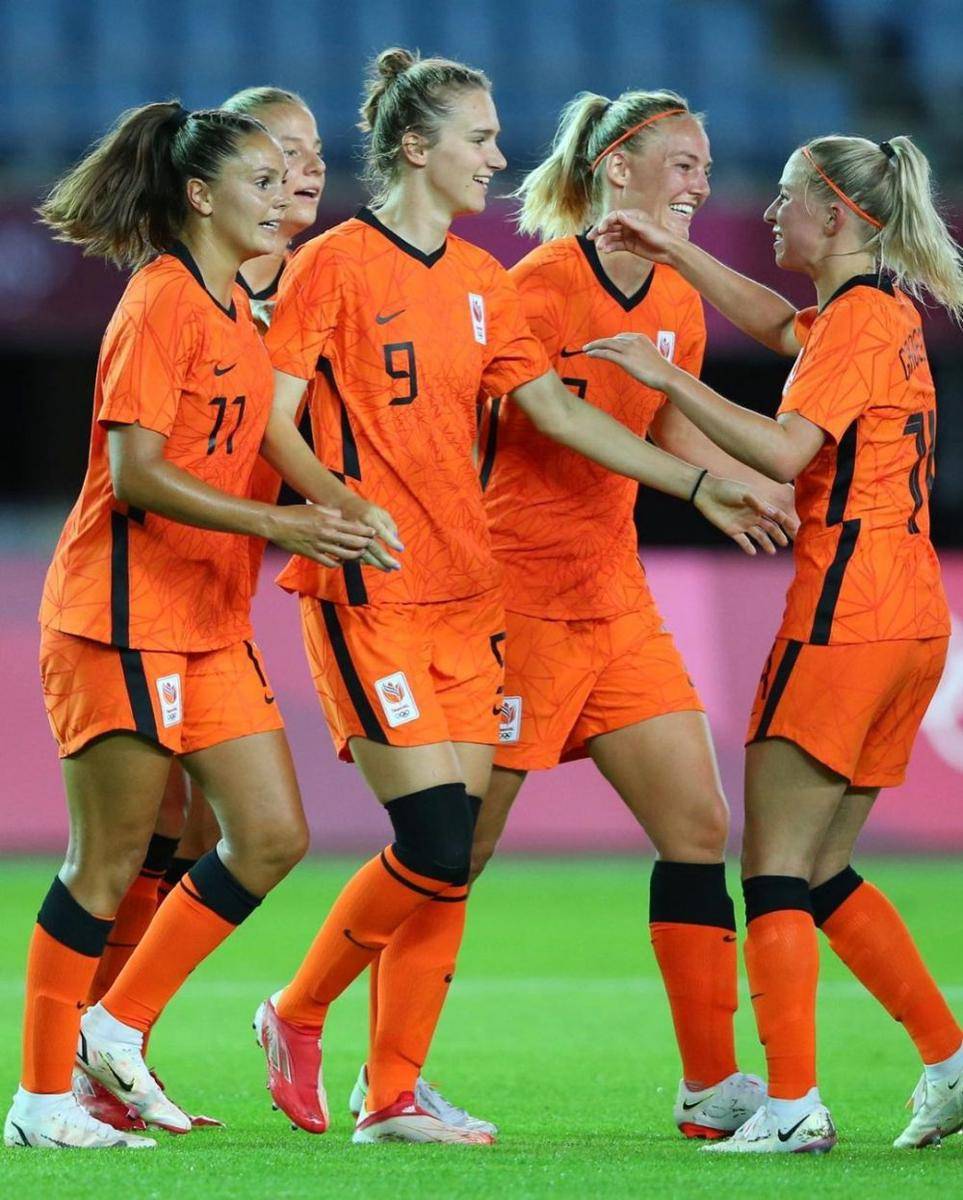 Vivianne Miedema bersama skuad timnas Belanda di Olimpiade 2020 (instagram.com/viviannemiedema)