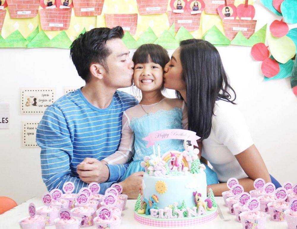Nicky Tirta bersama Liza Elly dan Ellyna (instagram.com/lizaellyp)