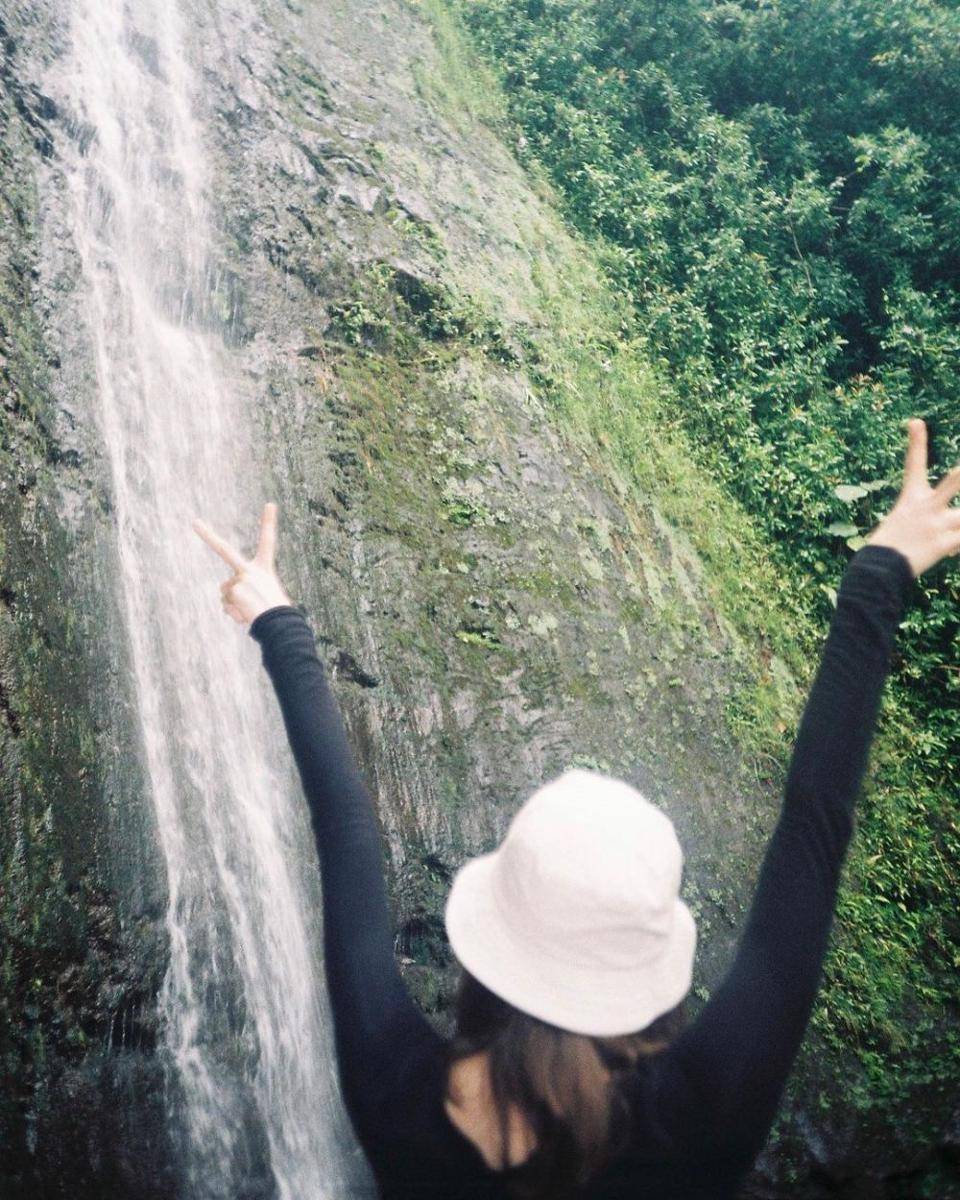 ide foto ala Lisa BLACKPINK (instagram.com/lalalalisa_m)