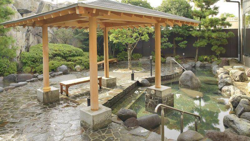 Tempat ternyaman di onsen Odaiba untuk bersantai (timeout.com)