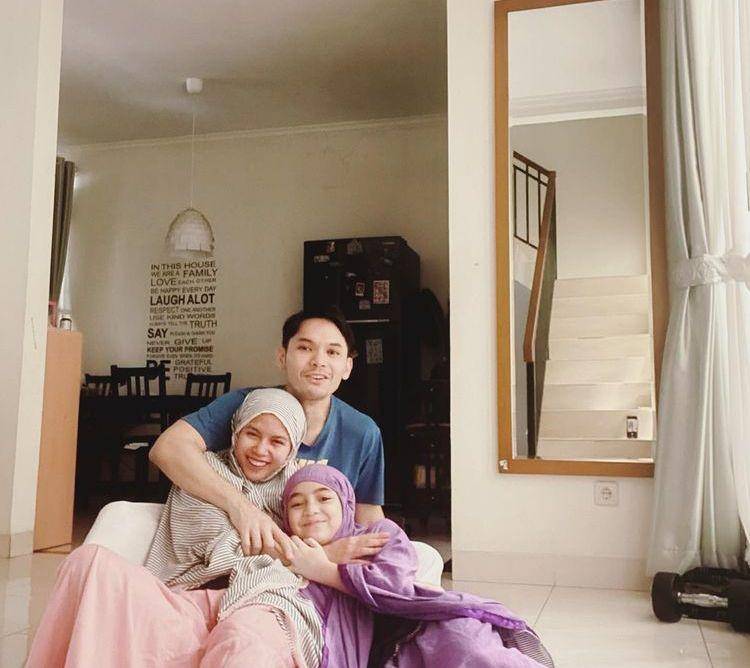 Ben Inez ( Instagram.com/benkasyafani)