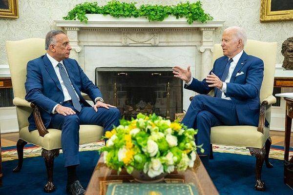 Presiden Amerika Serikat, Joe Biden (kanan), bertemu dengan Perdana Menteri Irak, Mustafa al-Kadhimi (kiri), di Gedung Putih pada hari Senin, 26 Juli 2021, waktu setempat. (Instagram.com/potus)