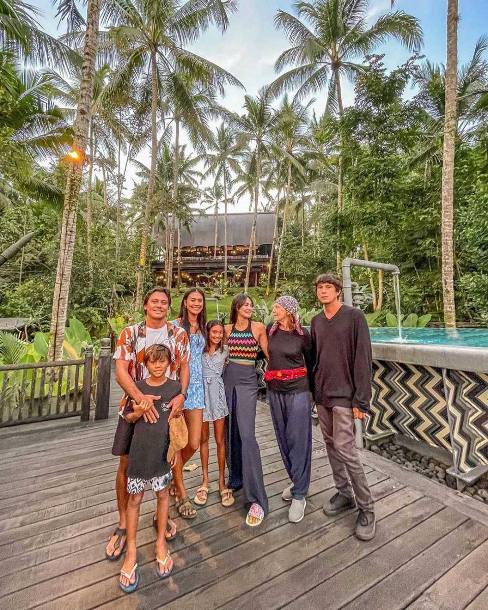 Tipi Jabrik (instagram.com/lunamaya)