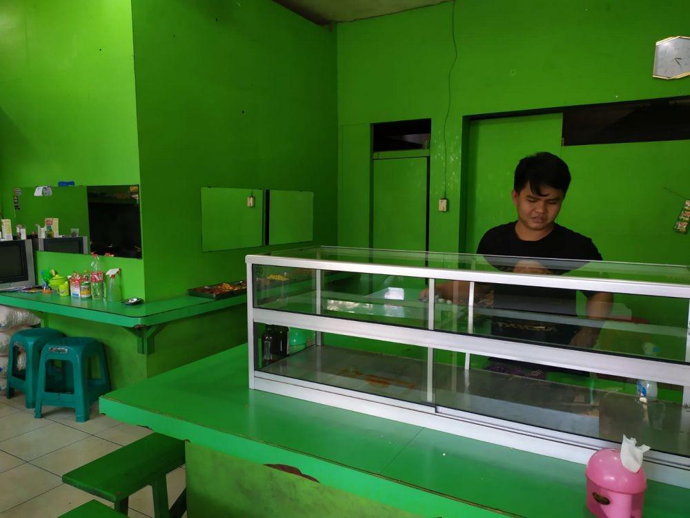 Pedagang Warteg Gak Habis Pikir dan Keberatan Aturan Makan 20 Menit