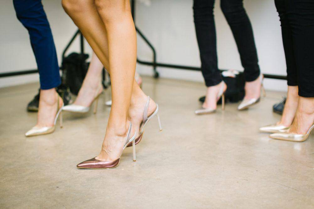ilustrasi kaki (unsplash.com/Kris Atomic)