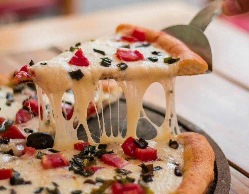 ilustrasi kreasi pizza cake (unsplash.com/Nicolás Perondi)