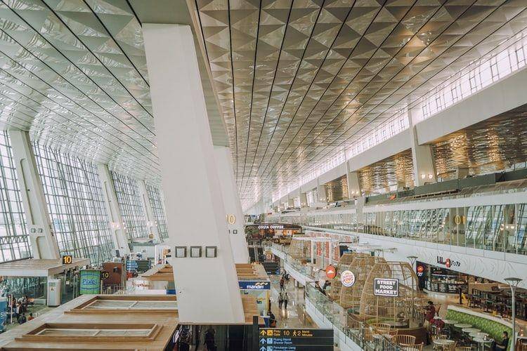 Ilustrasi bandara (unsplash.com/Eugenia Clara)