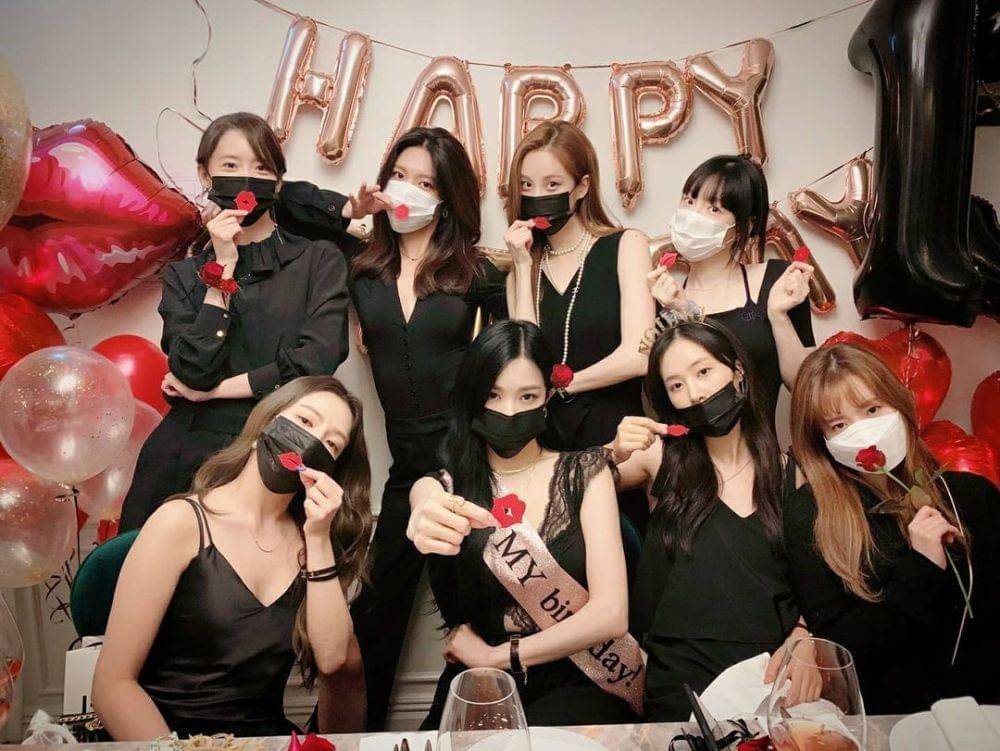 SNSD (instagram.com/seojuhyun_s)