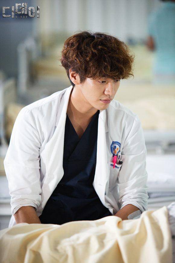 Kim Young Kwang (dok.  jTBC)