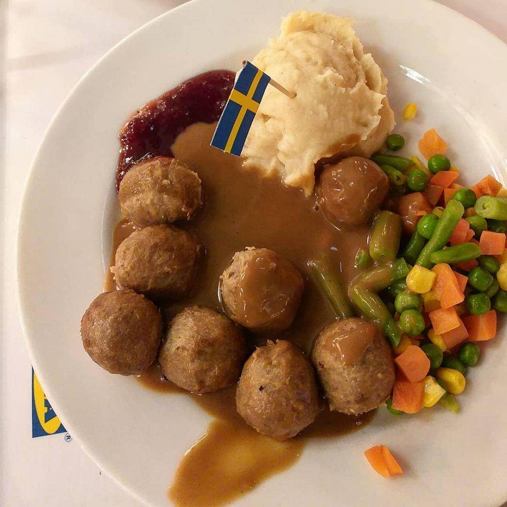 Bakso ala IKEA (instagram.com/ditasukamakan)