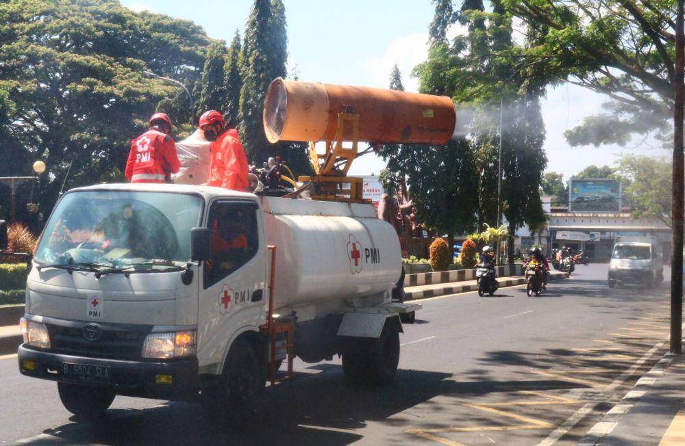 Tangki gunner spray juga ikut diturunkan untuk memperluas jangkauan penyemprotan. IDN Times/Alfi Ramadana