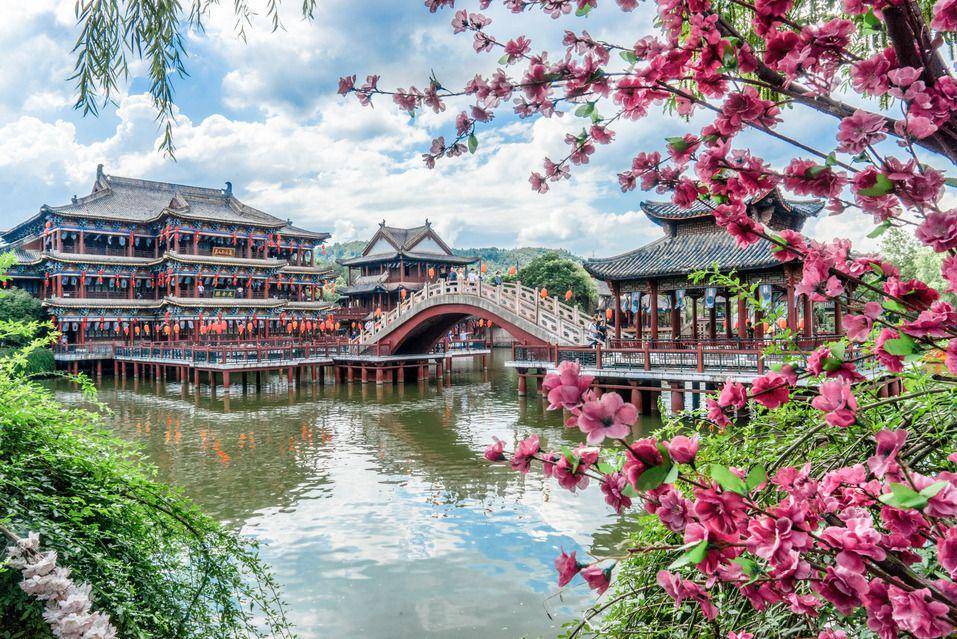 Hengdian World Studio (instagram.com/theshotwizard)