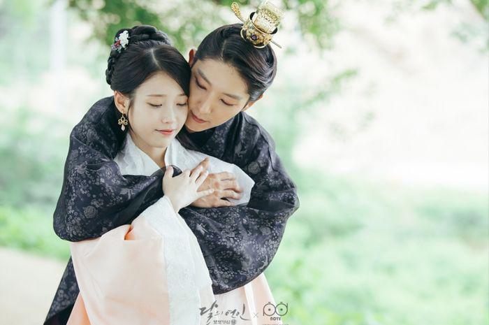 5 Lead Male Drama Korea yang Nasibnya Gak Kalah Sedih dari Second Lead