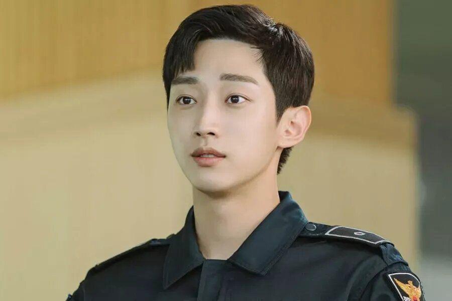 Sebelum Police University, Harus Tonton 5 Akting Jinyoung di Sini!
