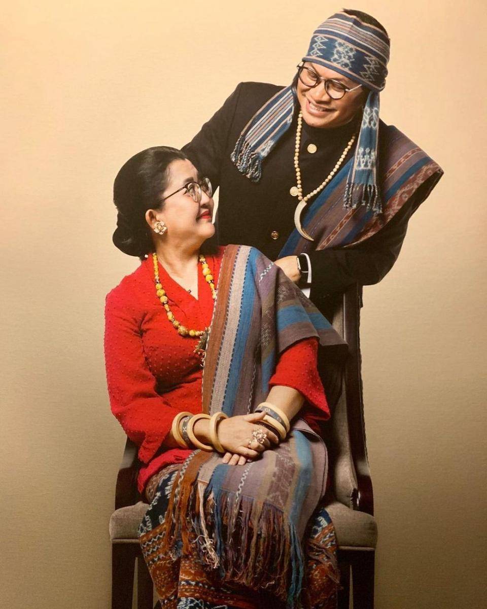Kebaya merah dan kain tenun Endang Nugrahani, istri Pramono Anung (instagram.com/pramonoanungw)