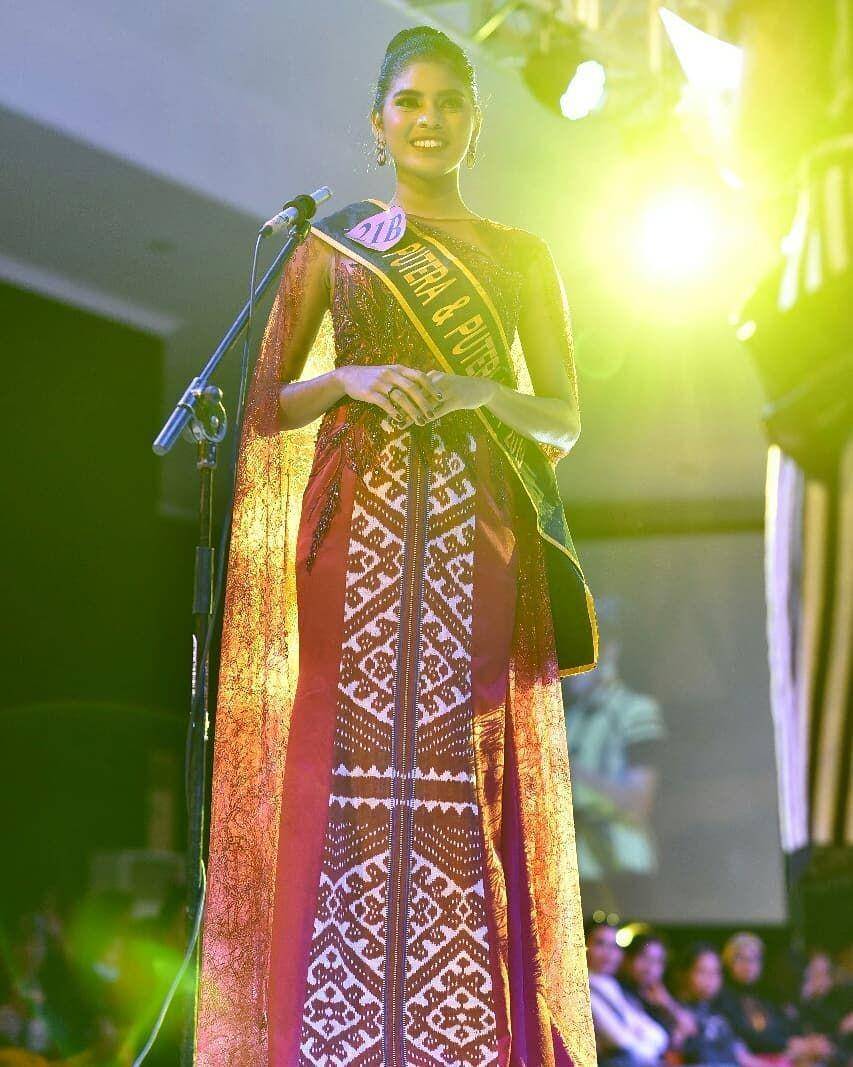 Kebaya modern berpayet dan kain tenun Breldy Angela, RU 1 Puteri Indonesia NTT 2020 (instagram.com/breldyangela)
